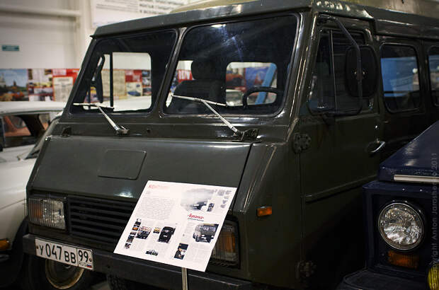 2566 Автосамоделки в галерее Олдтаймеров Ильи Сорокина