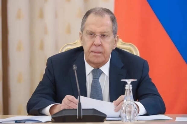 Лавров: в мире идет игра «кто сильнее, тот и прав»