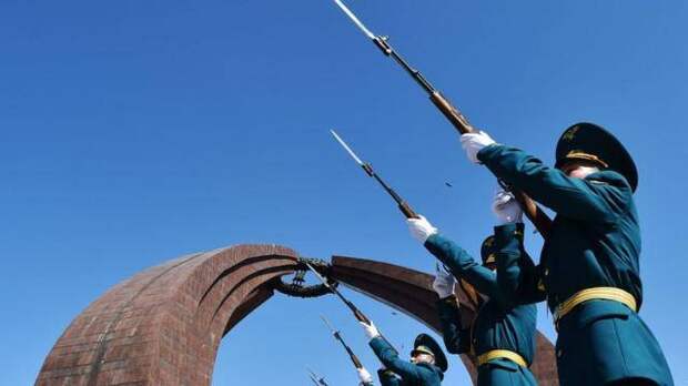 Табу на Победу: Казахстан, Узбекистан и Киргизия запрещают 9 Мая