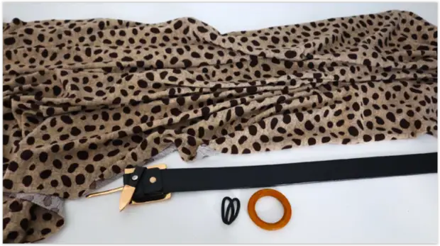 Сшила простейшую стильную блузку без единой строчки - универсальная модель подойдёт для любого размера и фигуры!