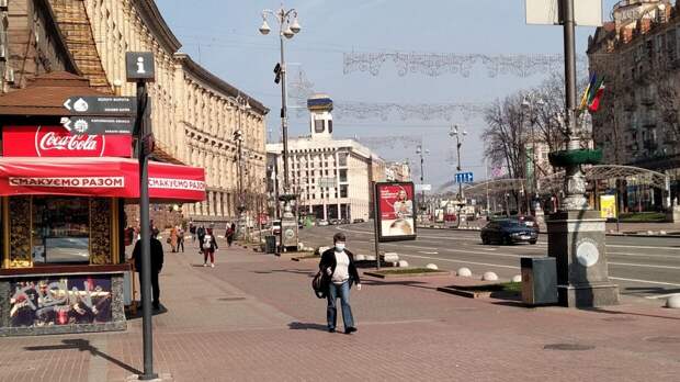 Украина полностью закрывает границы, в том числе для своих граждан Украина полностью закрывает границы, в том числе для своих граждан