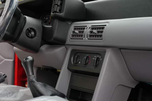 Старенький Ford Mustang, который стоит в пять раз дороже нового