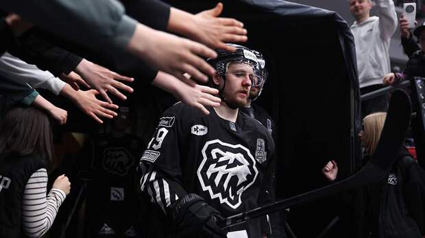 «Нью-Йорк Айлендерс» подписал контракт с российским нападающим Шабановым