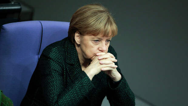 Канцлер Германии Ангела Меркель в Бундестаге Канцлер Германии Ангела Меркель в Бундестаге