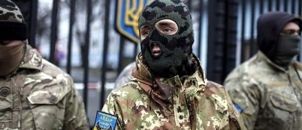 Украинские боевики выдвинулись на границу с Россией