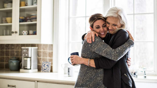 Пожилые родители: как их понять и простить