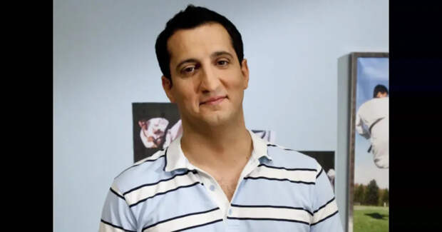 "Бросил сына и не сделал для него *****". Выяснилось, что у звезды "Универа" Арарата Кещяна есть внебрачный ребёнок, и он судится с его матерью из-за алиментов