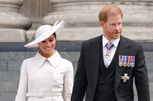 Меган Маркл, принц Гарри, Кейт Миддлтон, принц Уильям посетили службу в честь королевы Елизаветы II