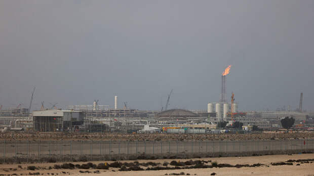 QatarEnergy может объявить форс-мажор по контрактам на поставку СПГ