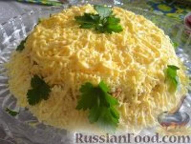 Фото к рецепту: Салат "Неженка" с крабовыми палочками