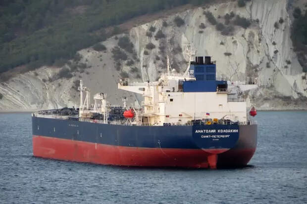 Россия всё-таки решилась и отправила танкеры на Кубу?