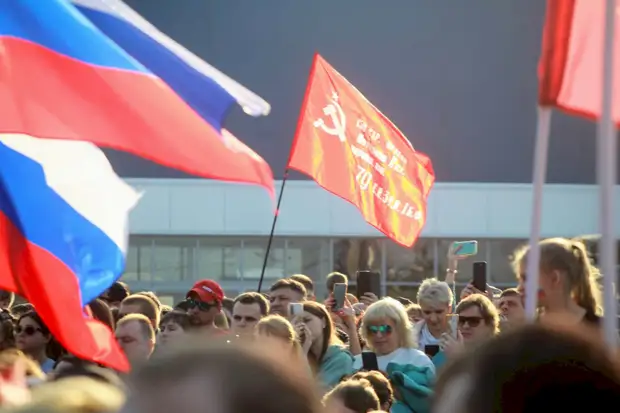 Как в Барнауле прошел патриотический концерт «Zа Россию»