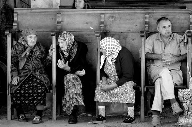 Неприкрашенная русская жизнь в арт-фотографиях Сергея Осьмачкина (ФОТО)