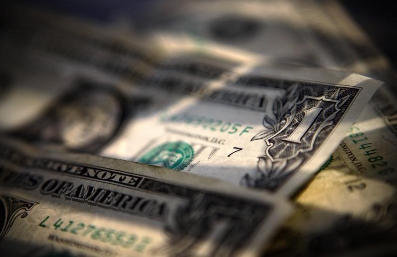 За первые пять минут торгов курс доллара США понизился до 78,7191 руб.