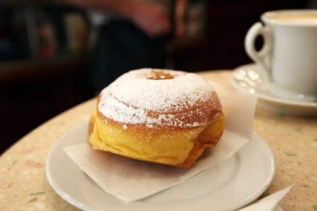 Бомболони: итальянские пончики, которые остаются воздушными на следующий день