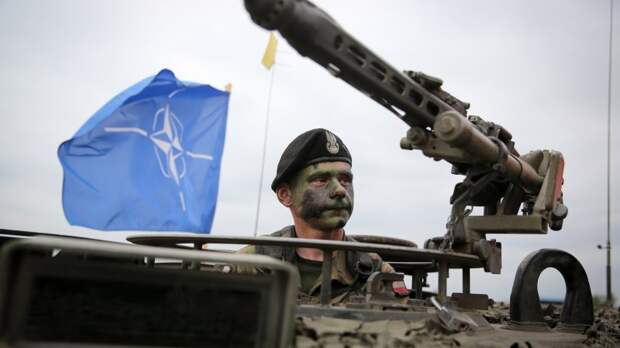 «В Косово мы зашли слишком далеко, а Россия сейчас наоборот делает слишком мало», — экс-советник Трампа