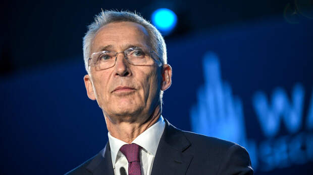 Столтенберг призвал Запад вести диалог с Россией