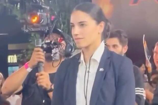 Телохранительница Дженнифер Лопес неожиданно прославилась в сети после Каннского кинофестиваля