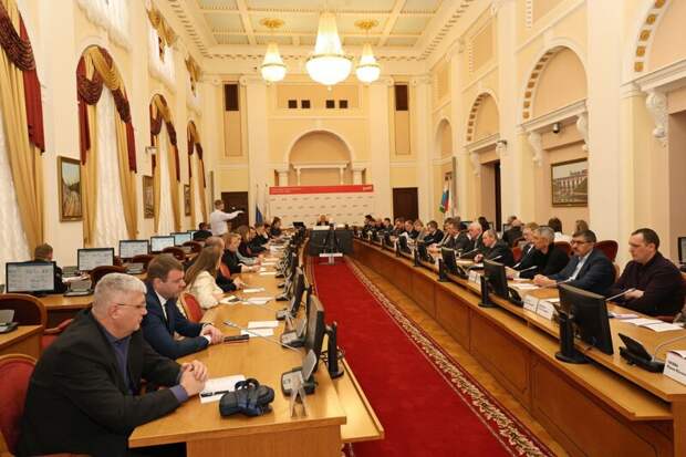 Сергей Мазуркевич обсудил планы погрузки предприятий на 2026 год на координационном совете СвЖД