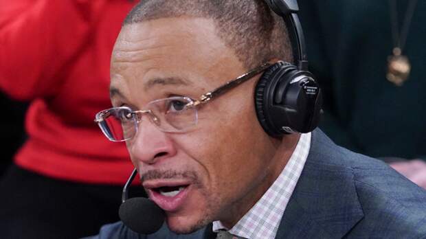Gus Johnson college basketball broadcast