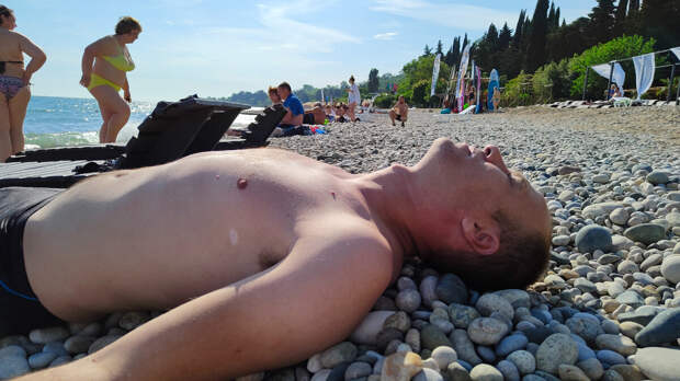 Пляж в Новом Афоне