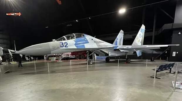 В США Су-27 получили разрешение на полеты с гражданскими номерами N131SU и N132SU.