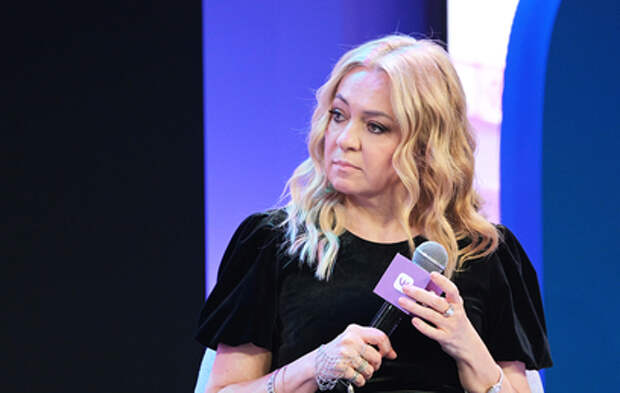 Яна Рудковская: «Опять удар ниже пояса по семье»