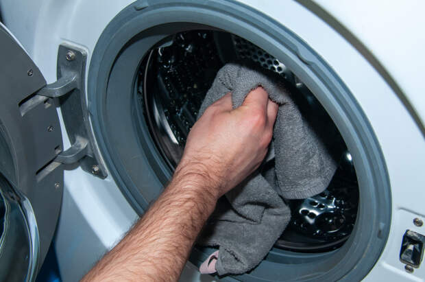 Юрист предупредил о штрафах до 15 тысяч рублей за сушку белья