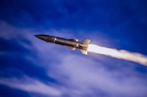 «Зонтик», который притягивает молнии: как американские базы превратили союзников США в живые щиты