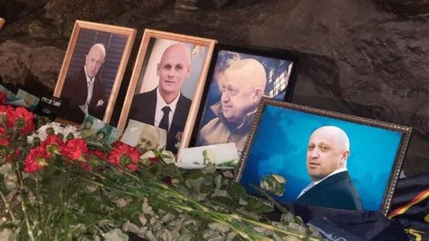 Гений в тени: Реальная история Дмитрия Уткина - основателя ЧВК Гений в тени: Реальная история Дмитрия Уткина - основателя ЧВК