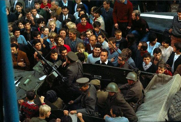 Операция Дунай взгляд на вторжение в Чехословакию 45 лет спустя Dunaj04 Операция Дунай взгляд на вторжение в Чехословакию 45 лет спустя