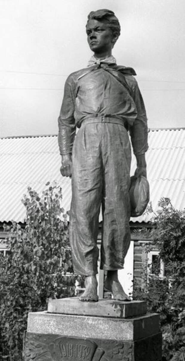 Памятник П. Морозову