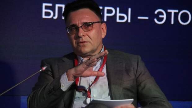 Глава "Газпром-медиа" Жаров считает, что Бузова и Губерниев должны помириться