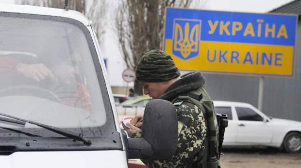 Погранслужба Украины отказала во въезде гражданину Молдавии из-за георгиевской ленточки
