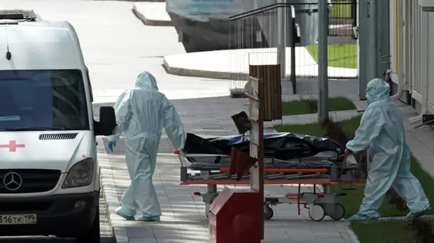 В России за сутки скончались более тысячи человек с коронавирусом