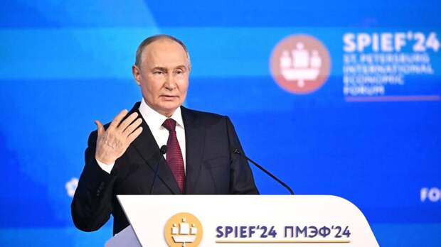 Путин заявил о планах войти в топ-25 стран по плотности роботизации