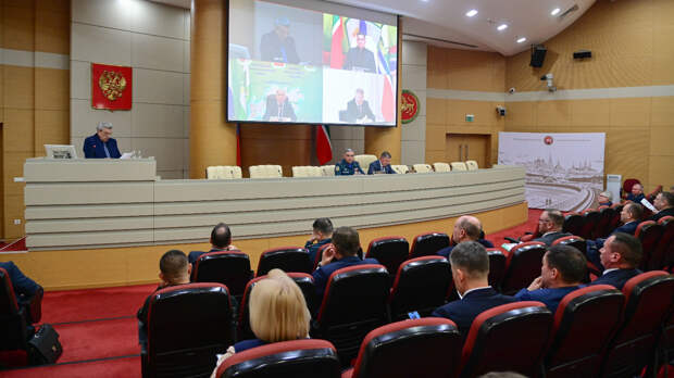 Рустам Нигматуллин провел совещание по вопросам безопасного прохождения паводкоопасного периода и пожароопасного сезона