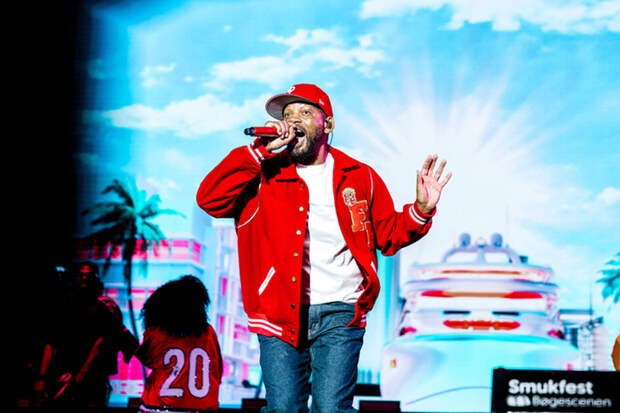 «Он намеренно входил ко мне в доверие»: Уилл Смит оказался в эпицентре нового скандала с обвинениями в домогательствах