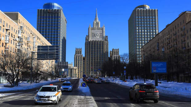 Россия не будет просить у США ответ на предложение по ДСНВ – Рябков