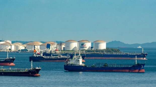 Хуже санкций: на шею теневого флота РФ могут накинуть новую «удавку» – Царев