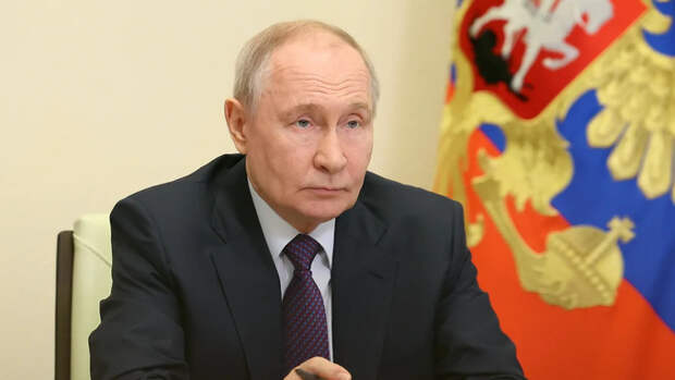 Путин поручил внедрить ИИ во все сферы к 2030 году