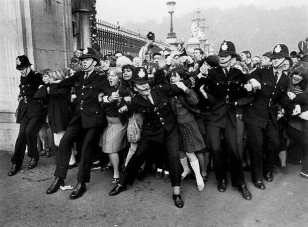 The Beatles в фотографиях (25 шт)