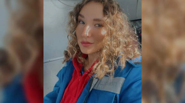 Фельдшер Дарья из Владивостока оказала экстренную помощь иностранцу в самолете