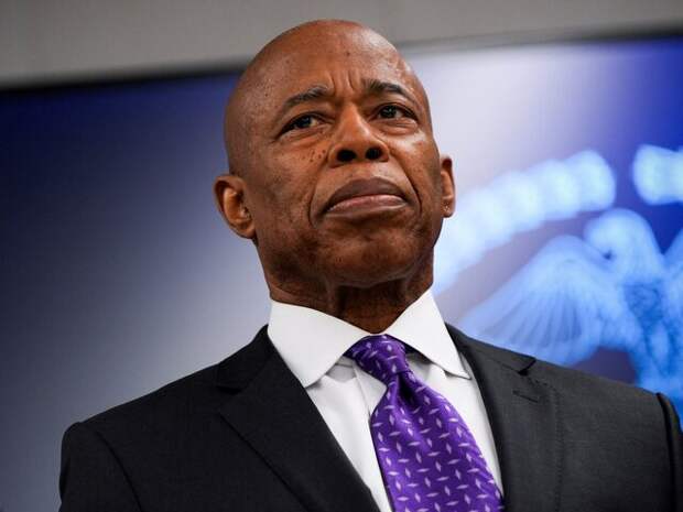 Бывший мэр Нью-Йорка получил гражданство Албании