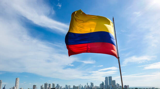 CNN: при крушении самолёта ВВС Колумбии погибли восемь человек, ещё 83 ранены