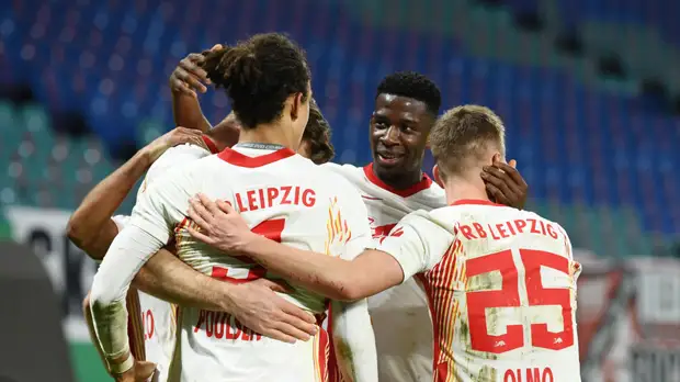 «Лейпциг» вышел в полуфинал Кубка Германии по футболу