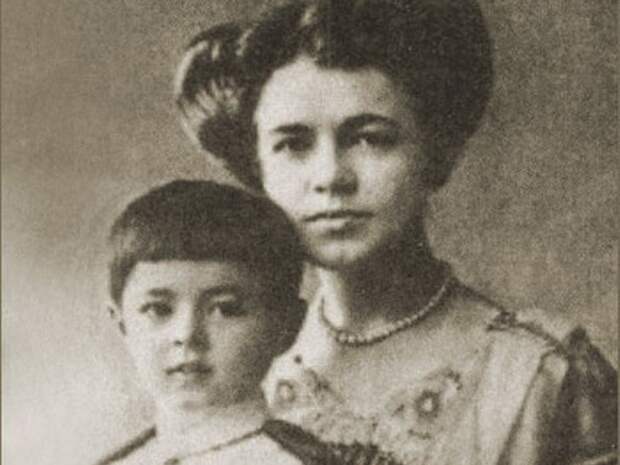 Принцесса Таиланда Катя Десницкая: русская девушка, ради которой принц Чакрабон отказался от многоженства