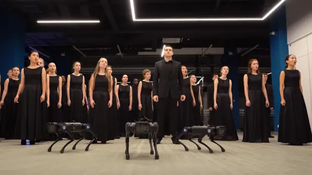 Хор РТУ МИРЭА исполнил хит группы «Земляне» «Трава у дома»