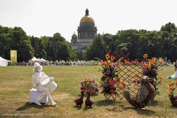 Международный фестиваль цветов в Петербурге