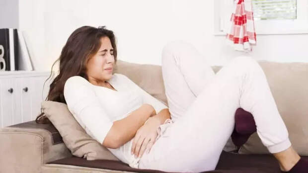 Почему болит низ живота: что стоит знать об этом симптоме